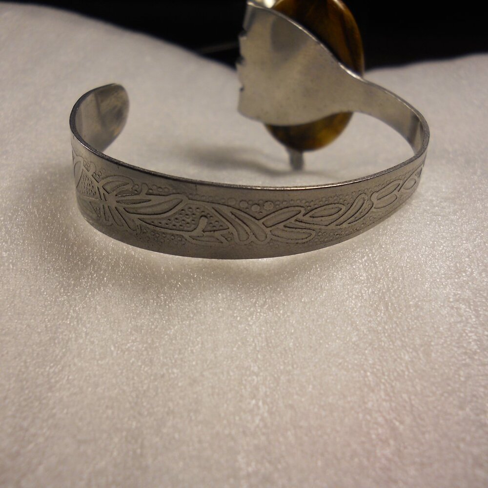 Unique Stainless Steel Tiger's Eye Cuff Bracelet  330 - Picture 4 of 8